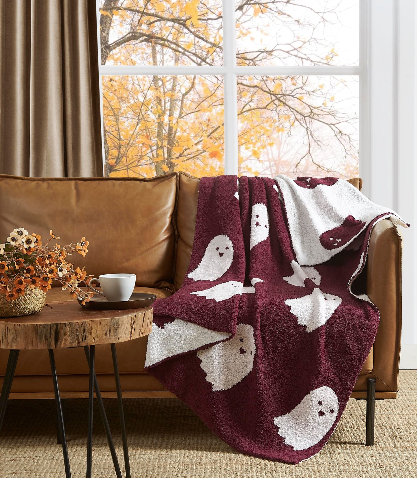 Truly Soft Cozy Ghost Reversible 50x70 Throw
