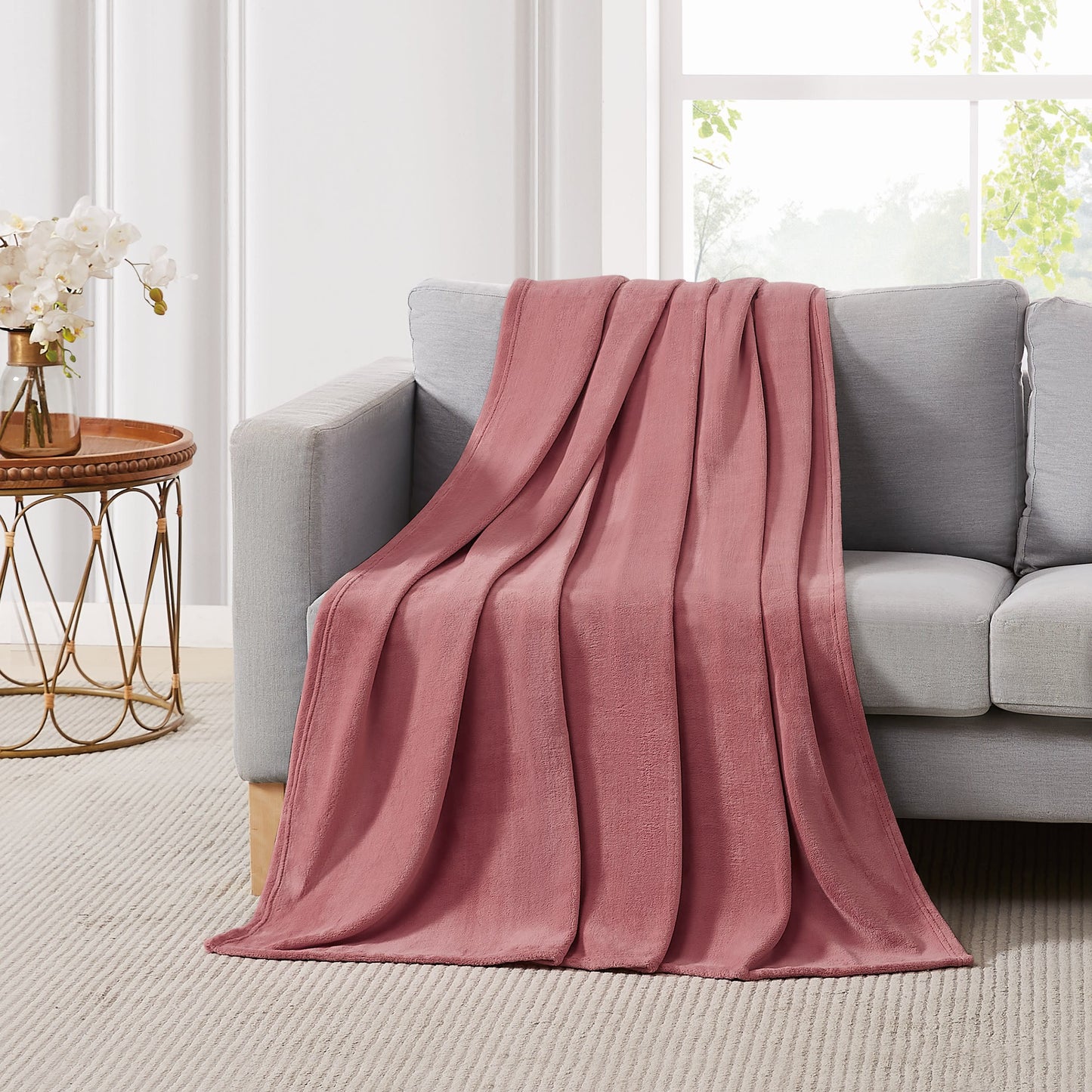 5th Avenue Lux Ultra Plush Throw Blanket