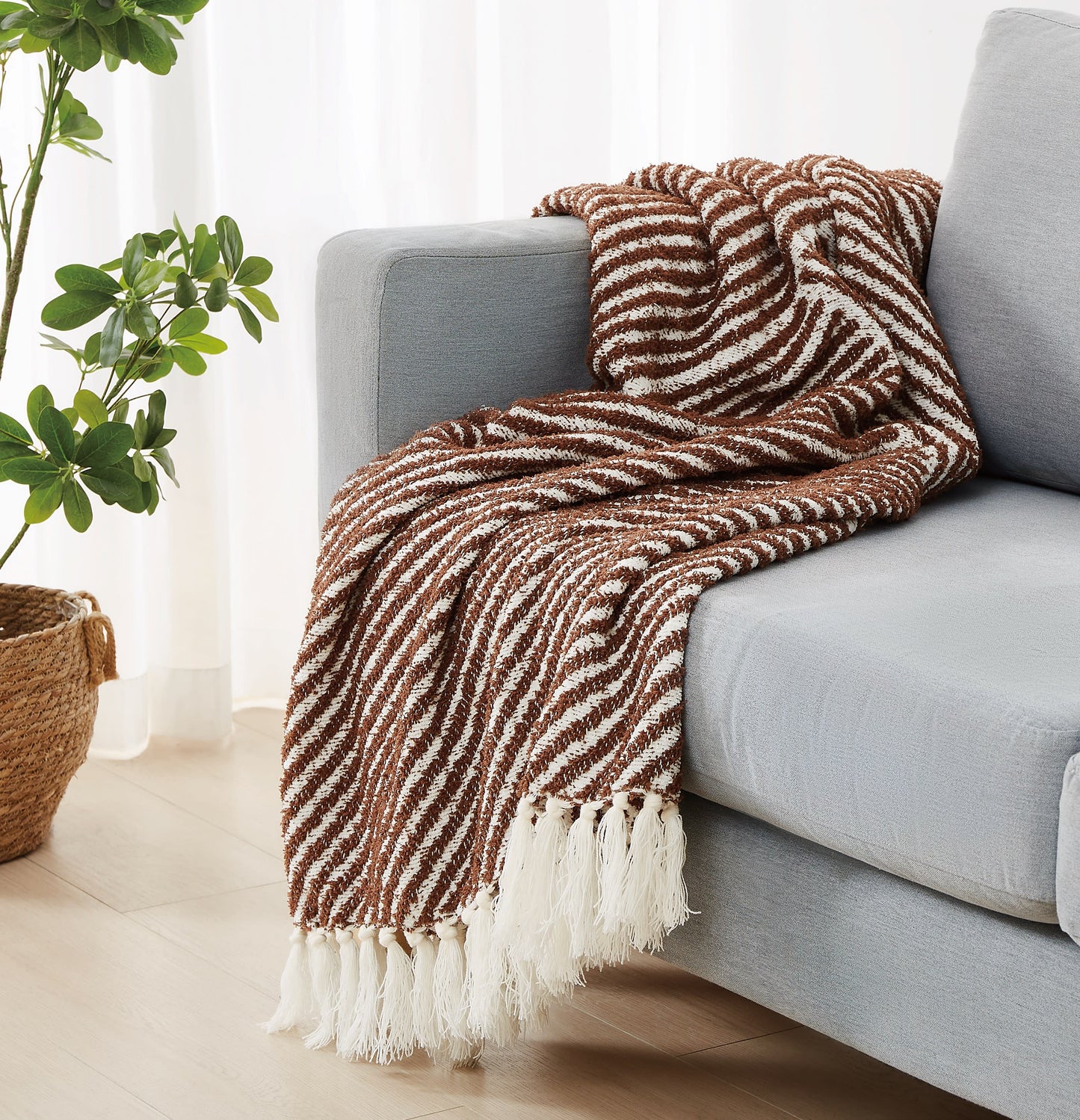 Brooklyn Loom Diagonal Chenille Stripe Throw