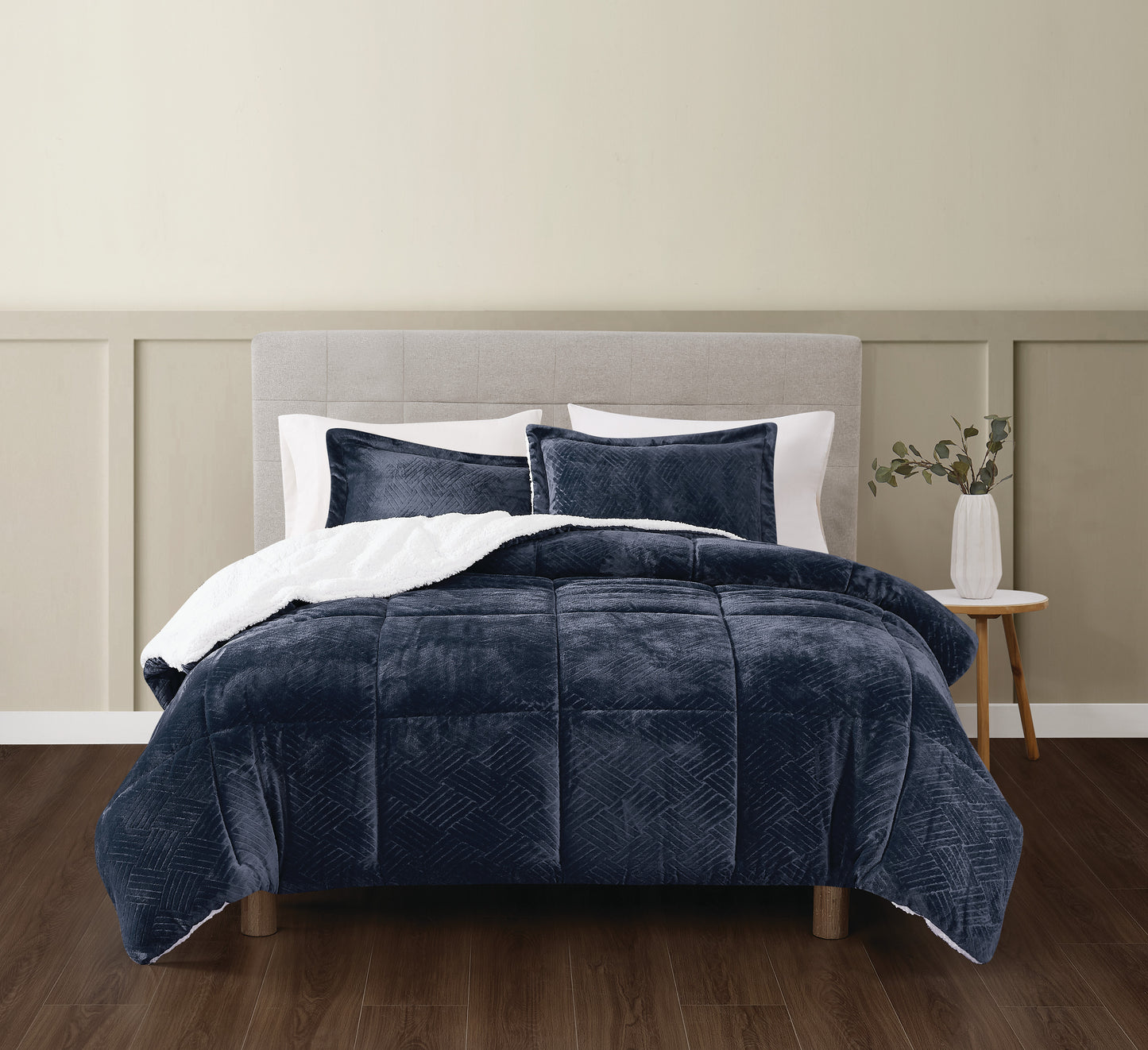 Truly Soft Basket Carved Faux Fur Comforter Set