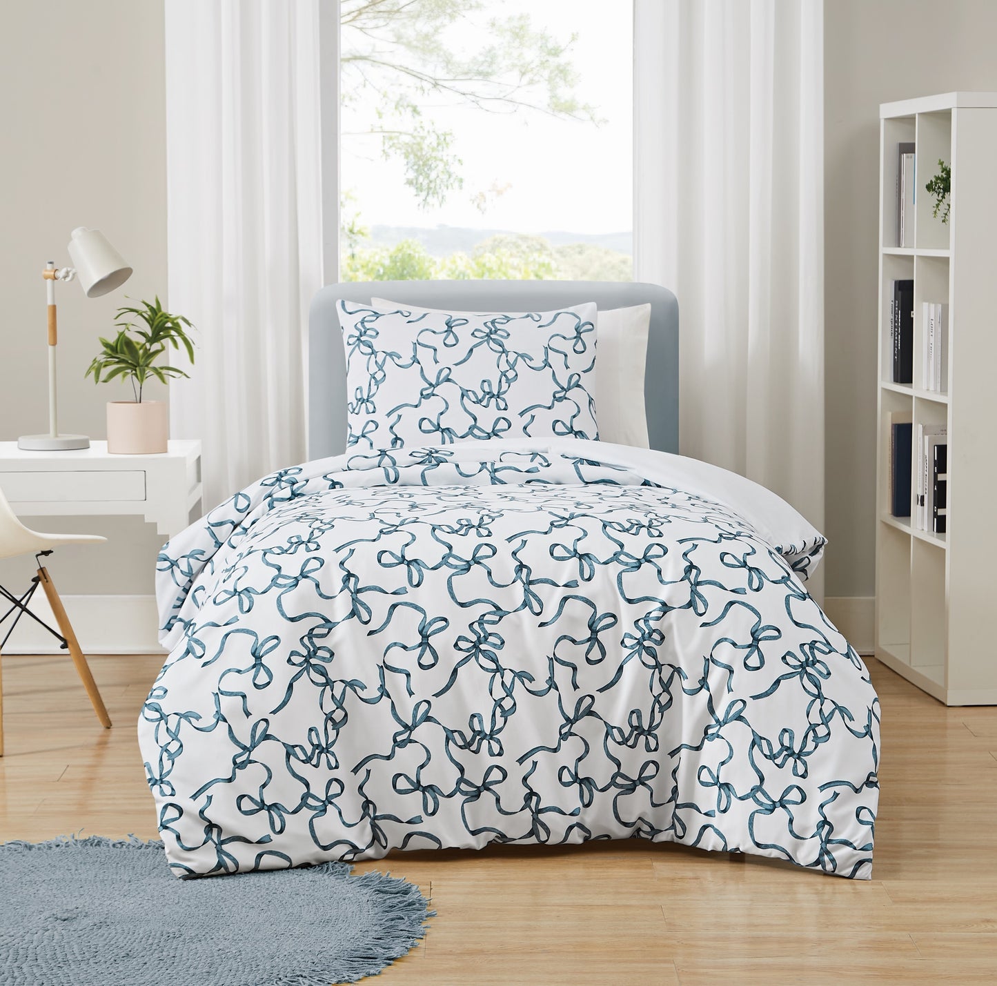 Truly Soft Printed Bow Microfiber Duvet Sets
