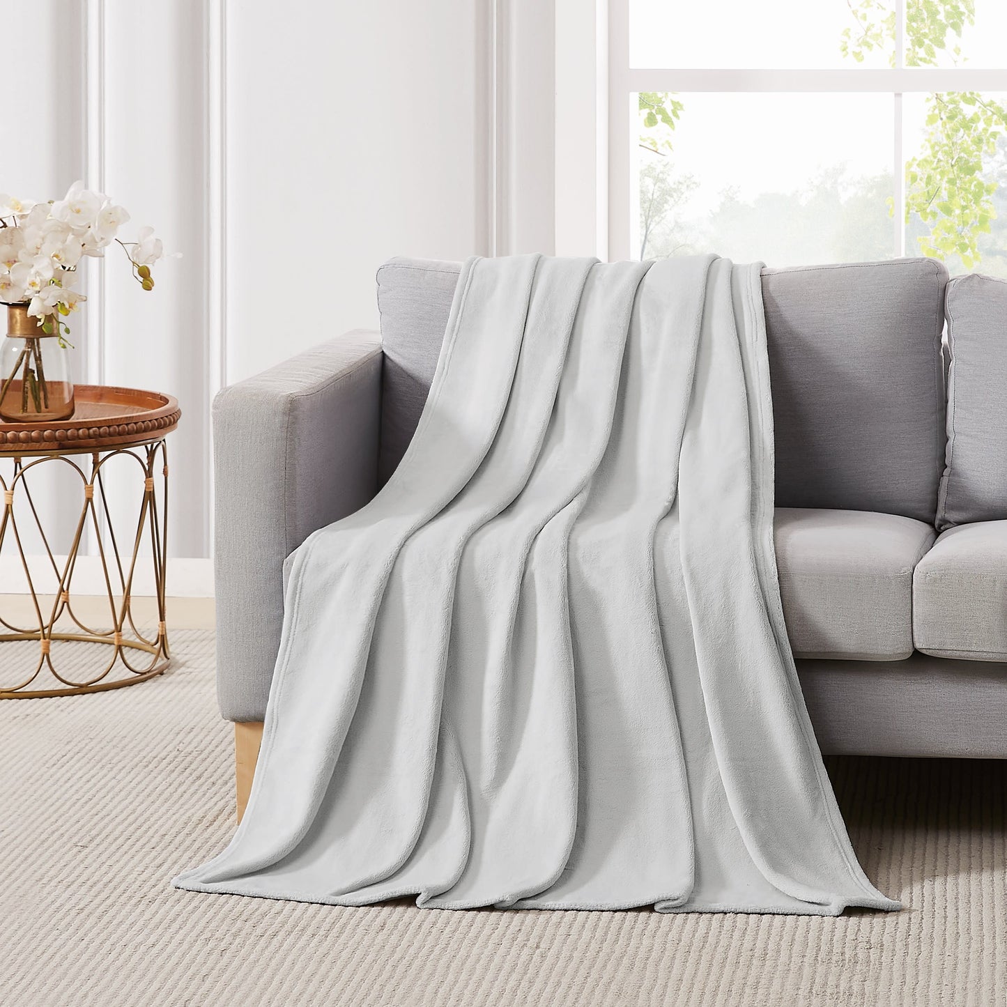 5th Avenue Lux Ultra Plush Throw Blanket