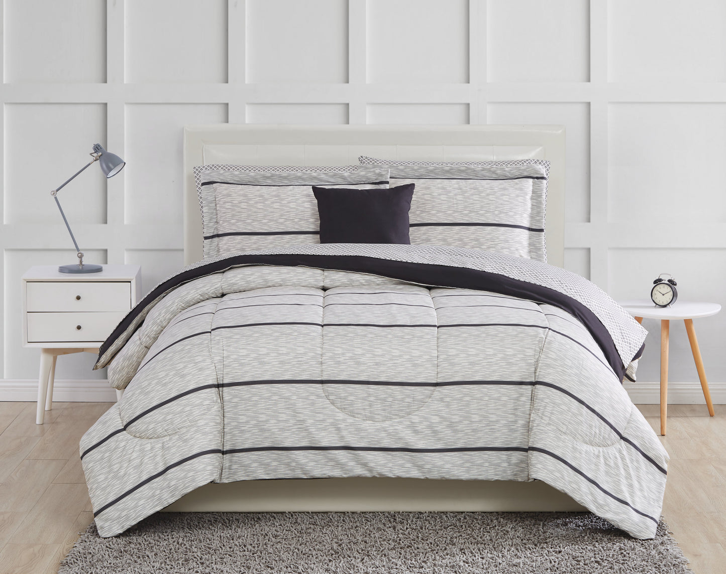 Truly Soft Everyday Stanton Bed in a Bag Lifestyle Front Room